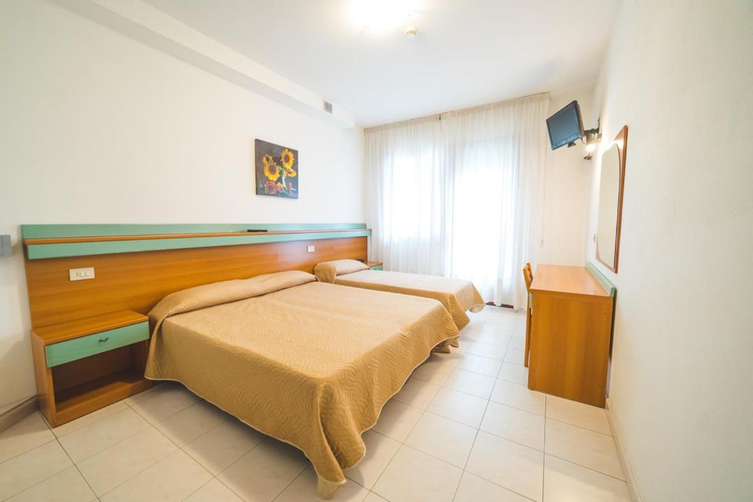 Hotel Grand Prix Sottomarina Exterior photo