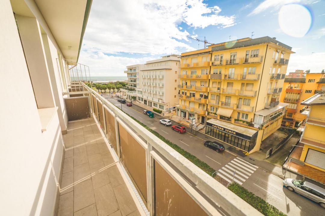 Hotel Grand Prix Sottomarina Exterior photo
